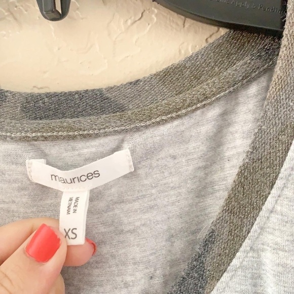 Maurices Cozy and Soft Material V Neck‎ Tee - Picture 5 of 9